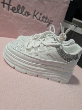 Kids White Glitter Accent Platform Sneakers